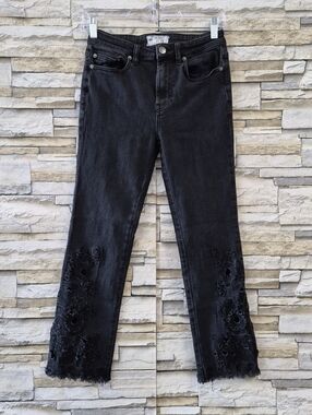 ​Free People Jeans Black Size 26 Starlight Medallion Embroidered Straight Crop